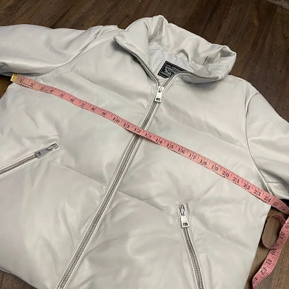 Levi's Puffer Jacket   - Picture 6 of 12